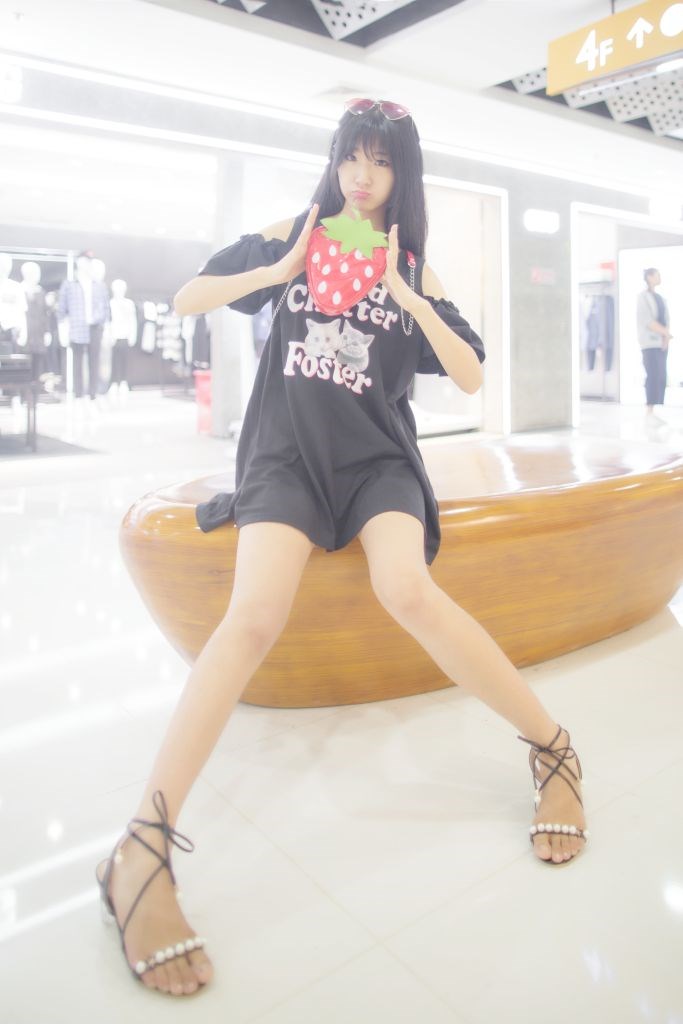 图片[3]-商场里的女友-COS世界