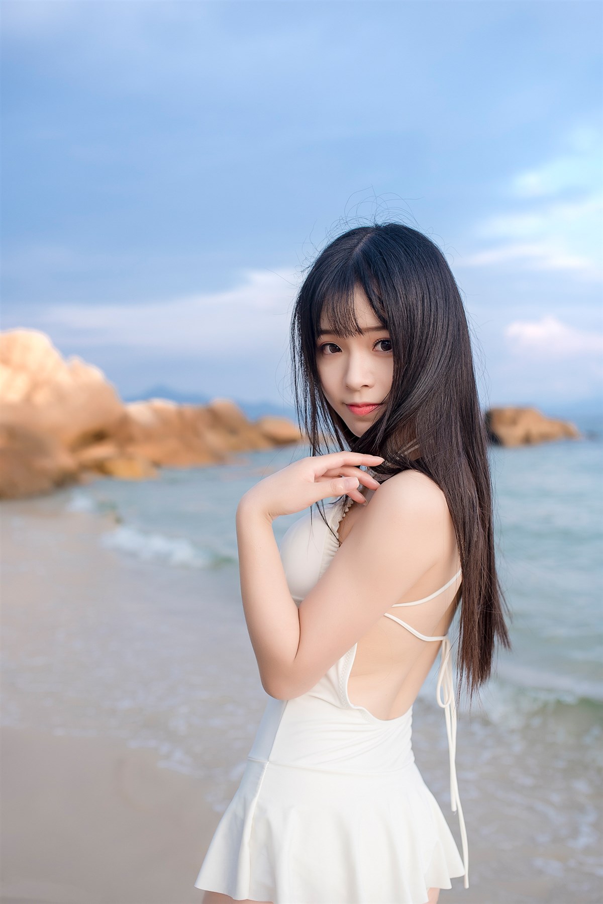 图片[2]-纯白的泳衣-COS世界