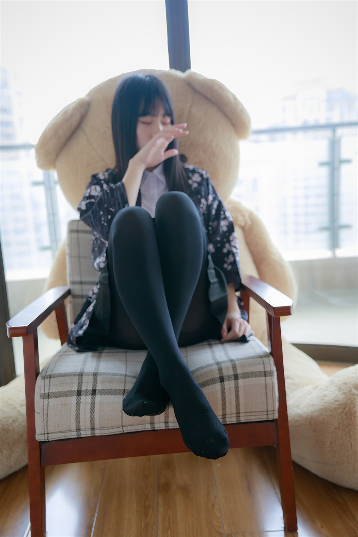 图片[5]-椅上的黑丝少女-COS世界