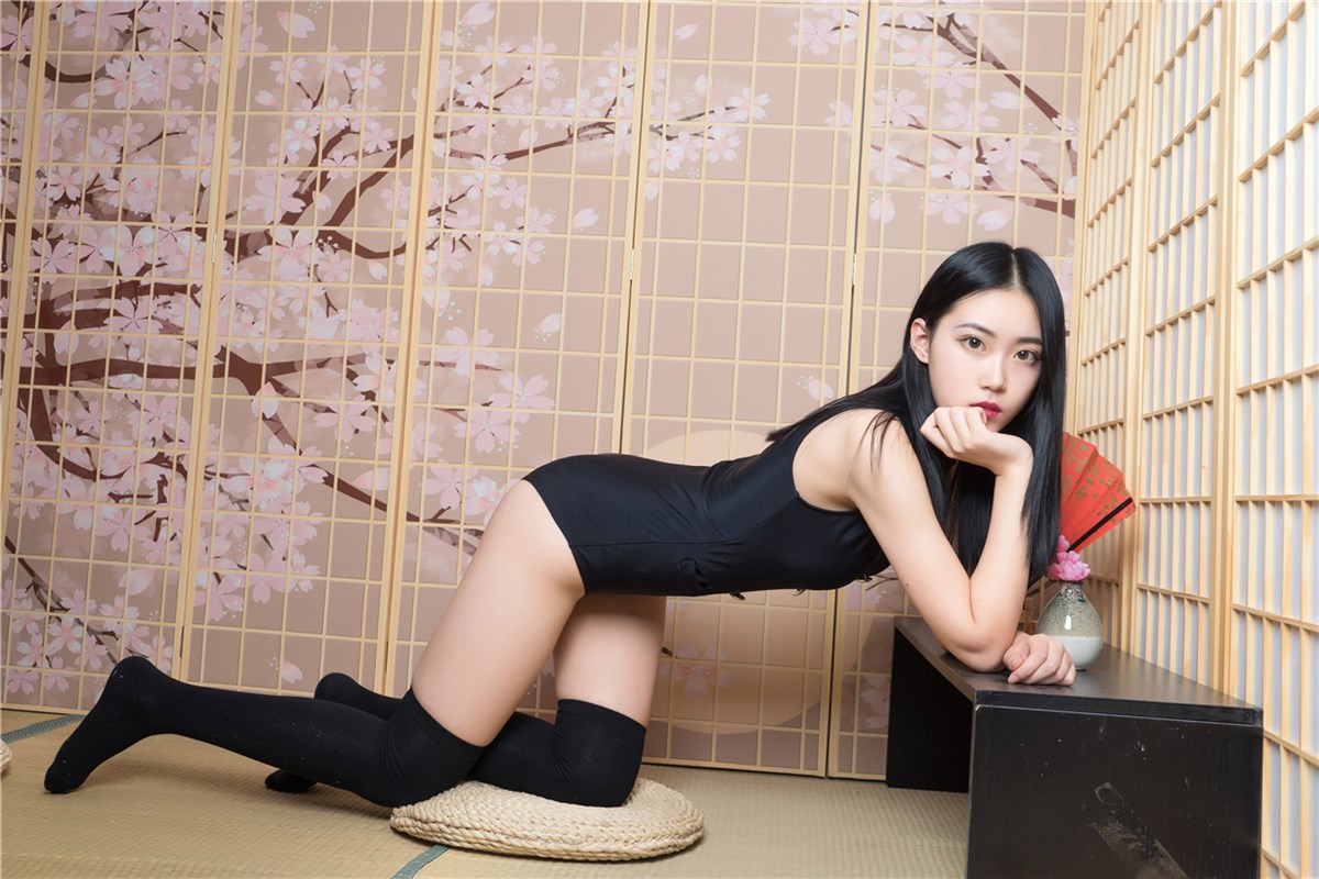 图片[5]-黑色制服的少女-COS世界