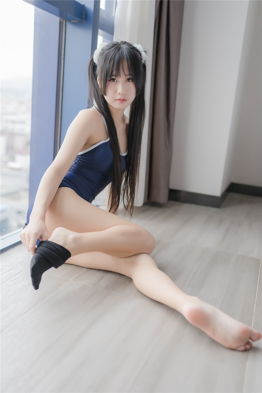 图片[4]-黑丝吊带小美女-COS世界