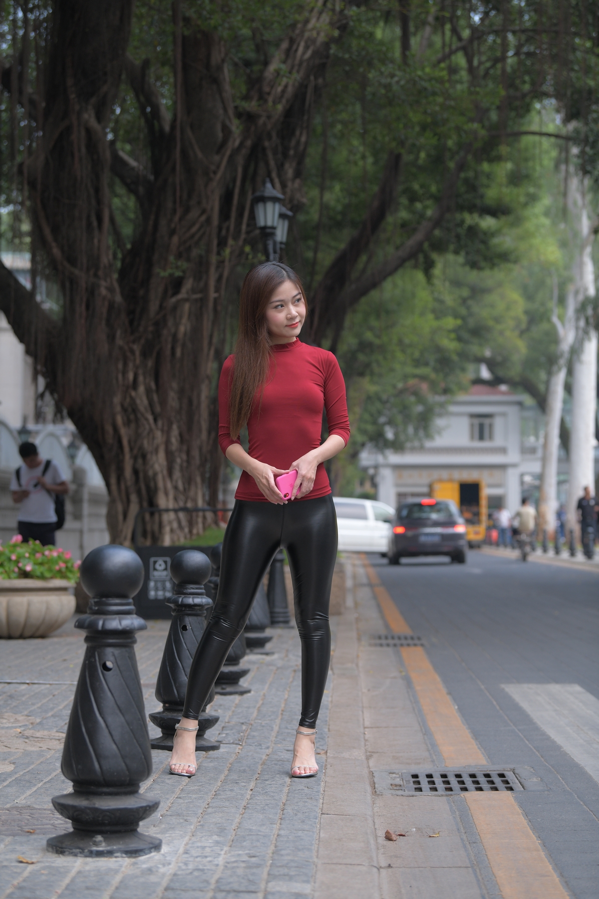 图片[59]-【452P】甜美的皮裤小姐姐街拍【0002期】-COS世界