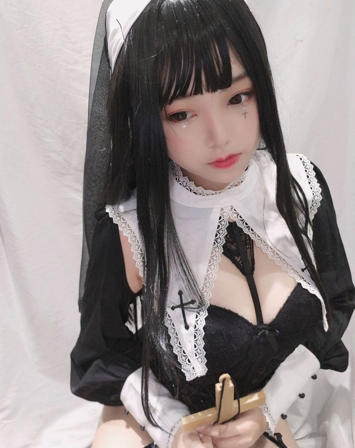 蠢沫沫-自拍修女-COS世界