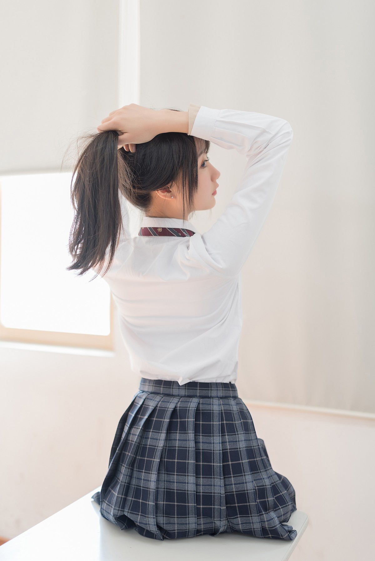 图片[4]-木绵绵OwO–JK黑丝-COS世界