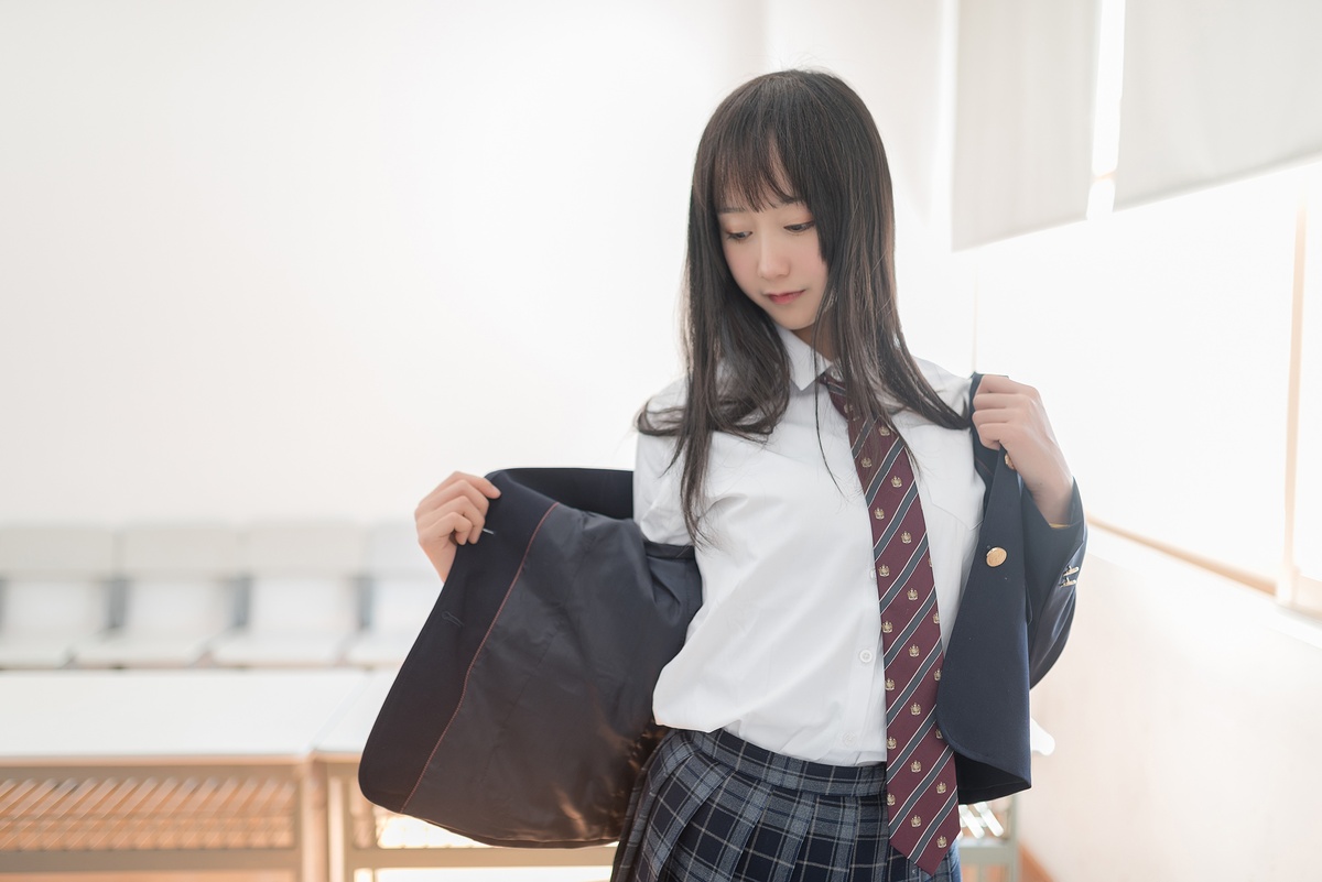 图片[2]-木绵绵OwO–JK黑丝-COS世界