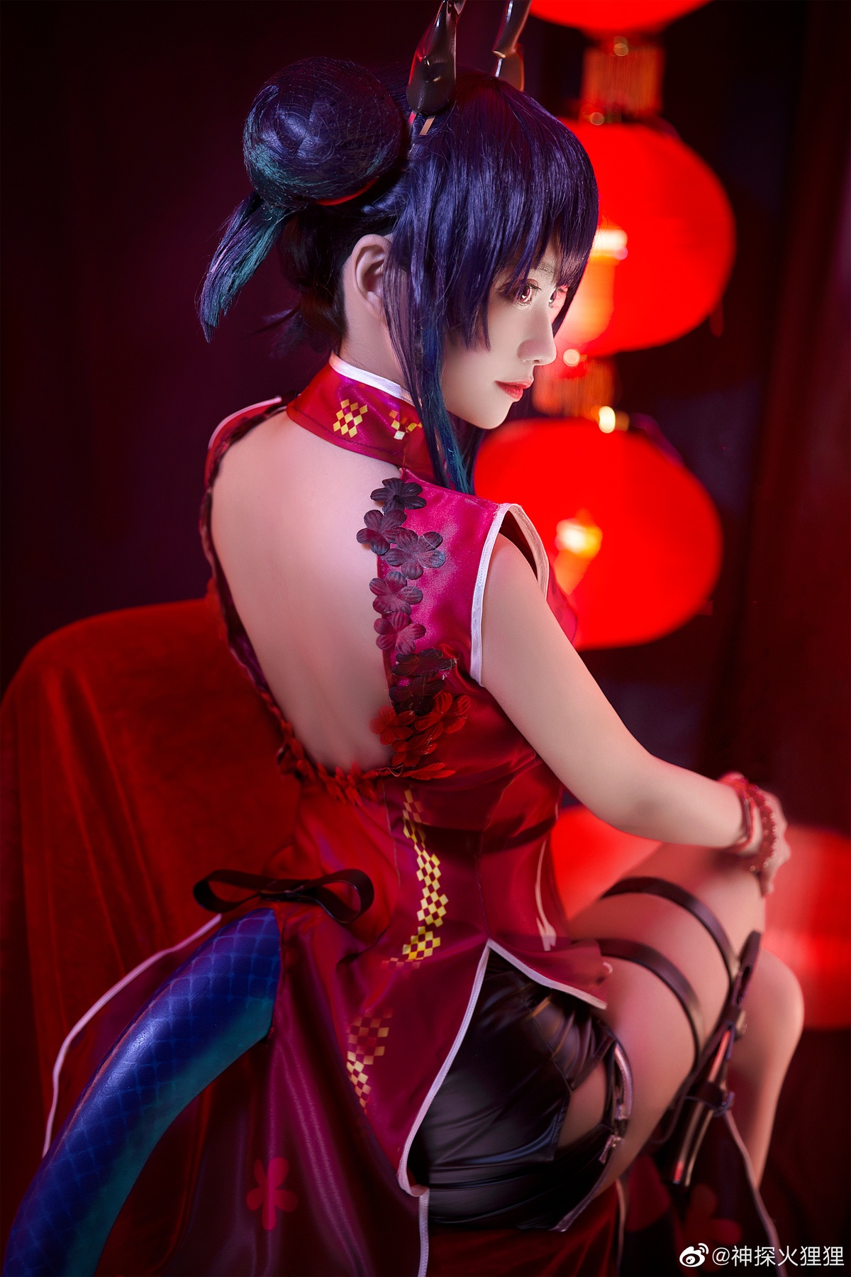图片[2]-神探火狸狸 – 陈 岁红霞 (明日方舟)-COS世界