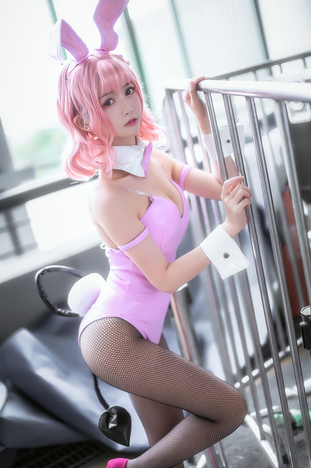 图片[2]-鳗鱼霏儿-粉红兔女郎-COS世界
