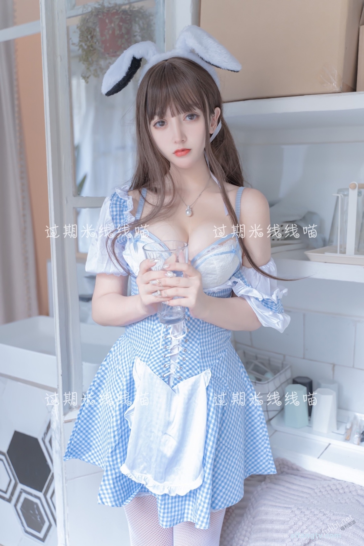 过期米线线喵-女仆 蓝白 [55P 293M]-COS世界