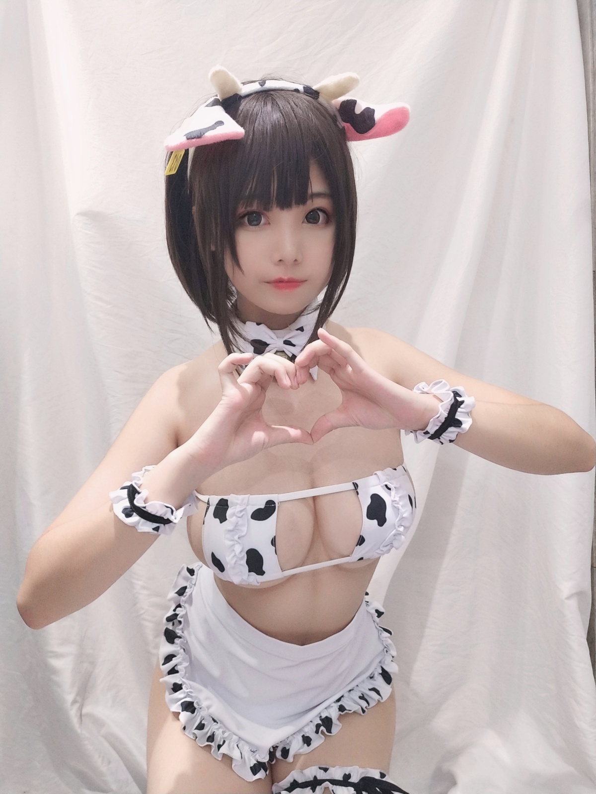 图片[4]-蜜汁猫裘-自拍 小奶牛女仆-COS世界