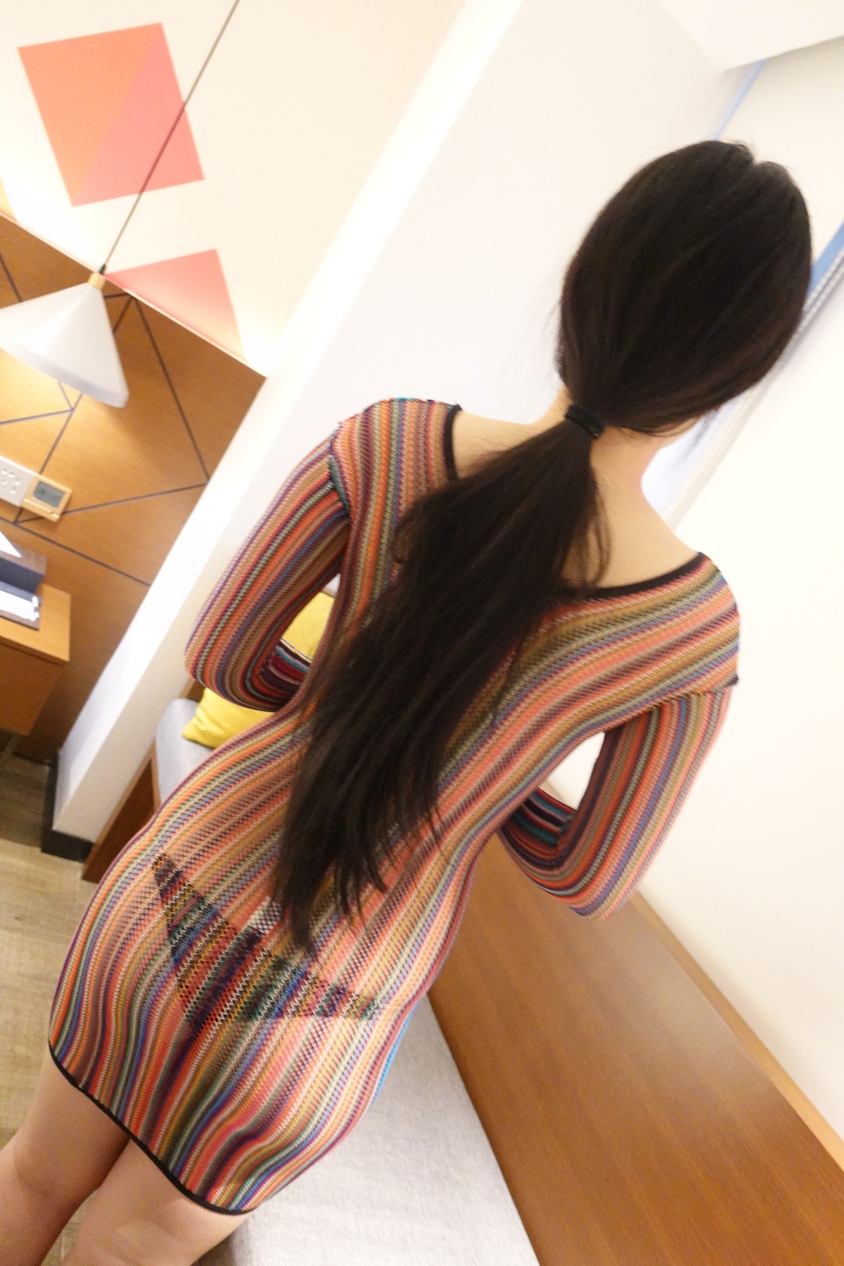 成熟的美少妇在家里私拍性感写真-COS世界