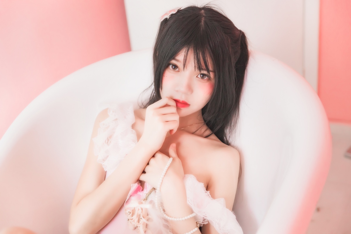 图片[2]-【coser】045【桜桃喵】冬眠系列粉色浴缸-COS世界