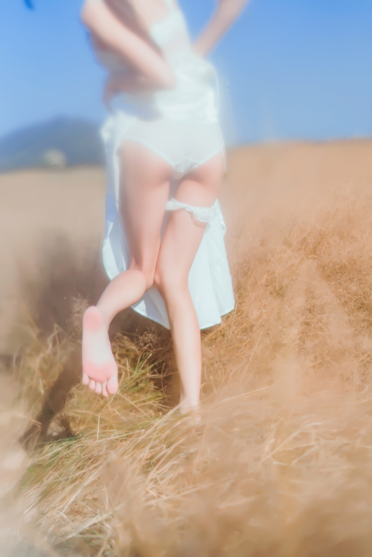 【coser】076【桜桃喵】原野上的浪漫-COS世界