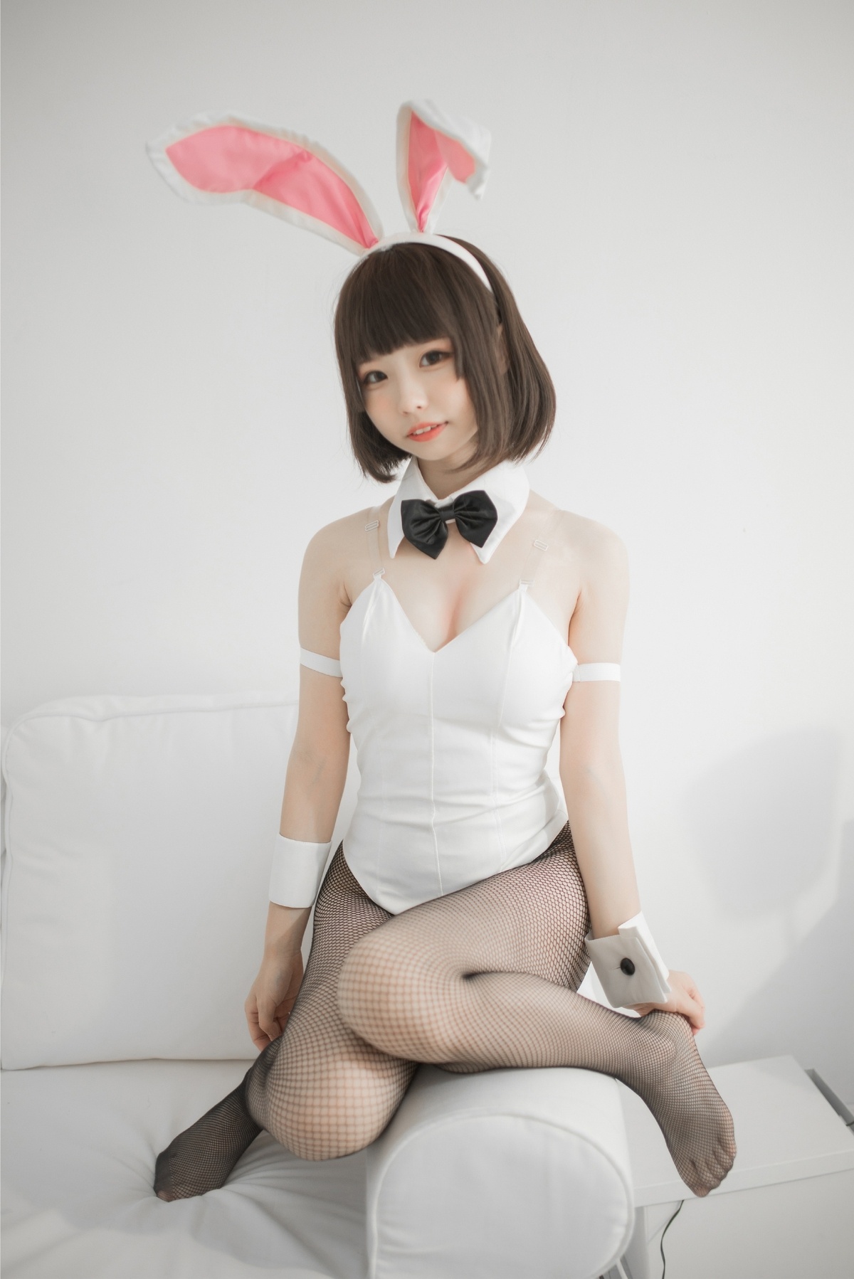 十万珍吱伏特 -加藤惠 兔女郎写真-COS世界
