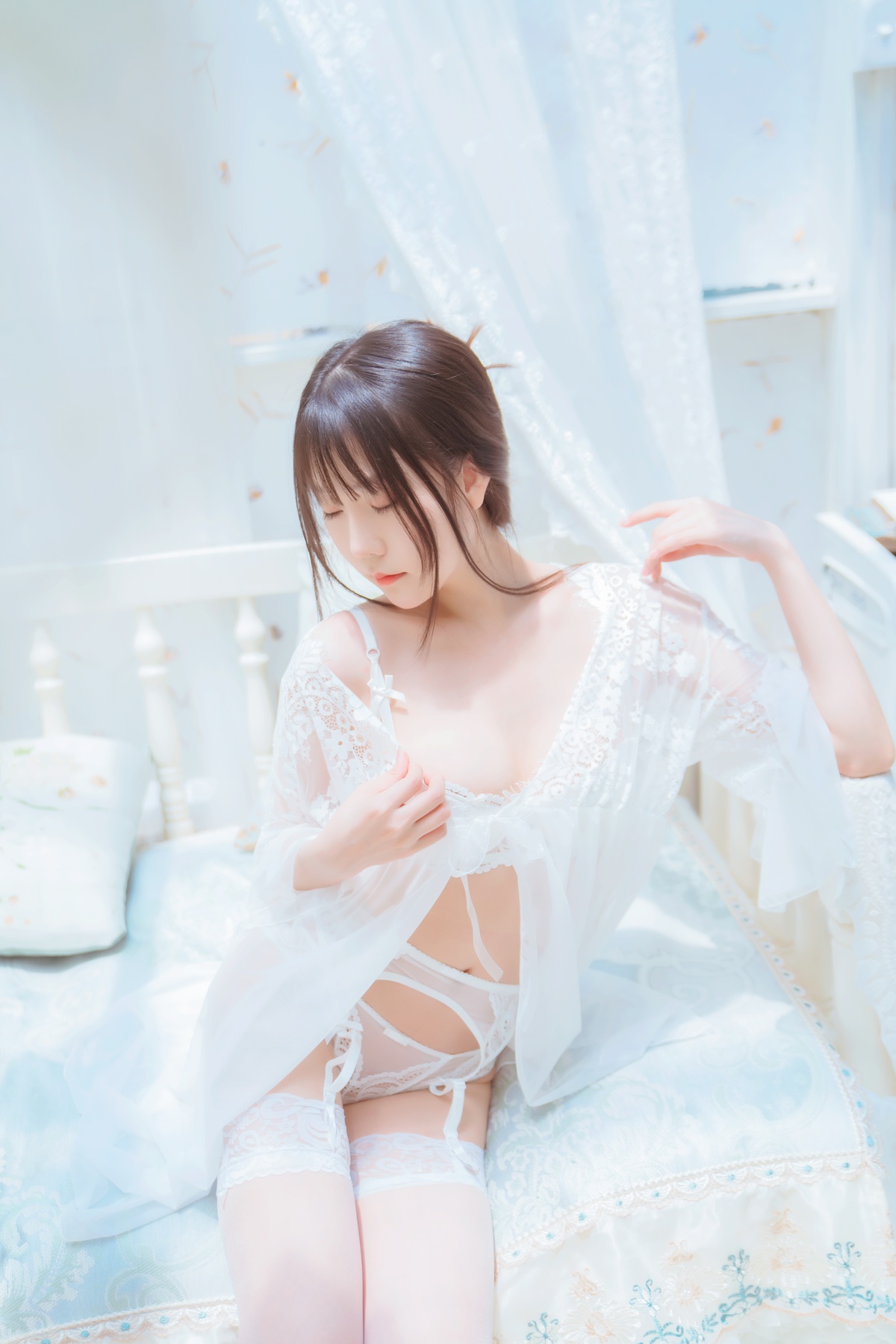 香草喵露露-玻璃房少女-COS世界