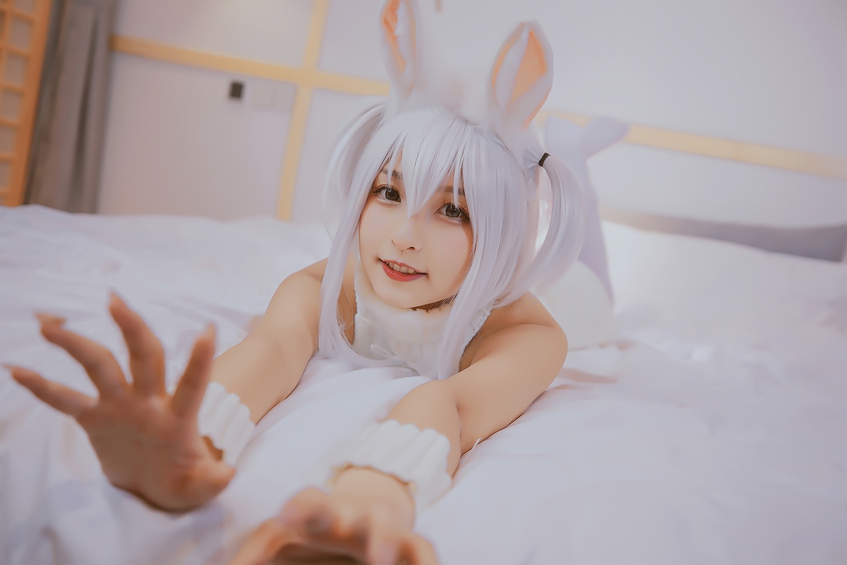 【coser】神乐坂真冬-《危険な耳》狼妹&兔娘-中-COS世界
