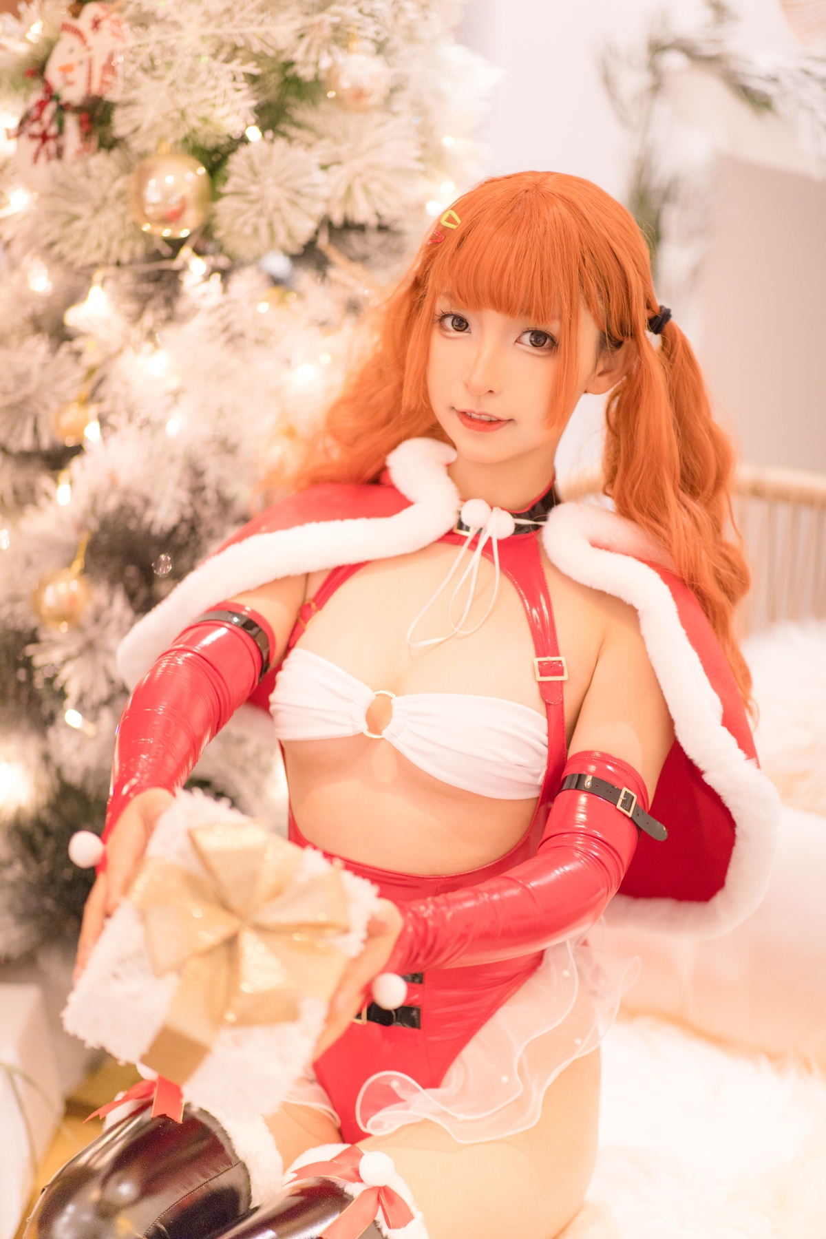 图片[4]-【coser】神乐坂真冬-圣诞女王（下部）-COS世界