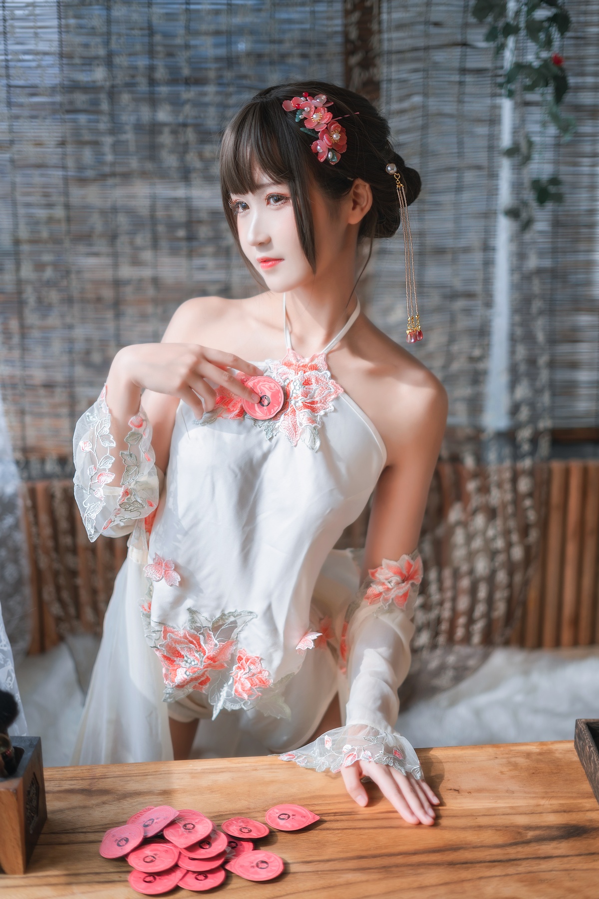 【coser】三度_69-肚兜-COS世界