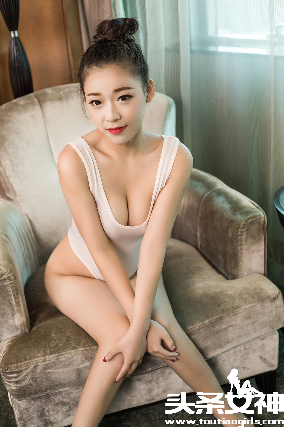 图片[4]-嫩模小梦高叉情趣内衣完美身材诱惑翘臀写真20P-COS世界