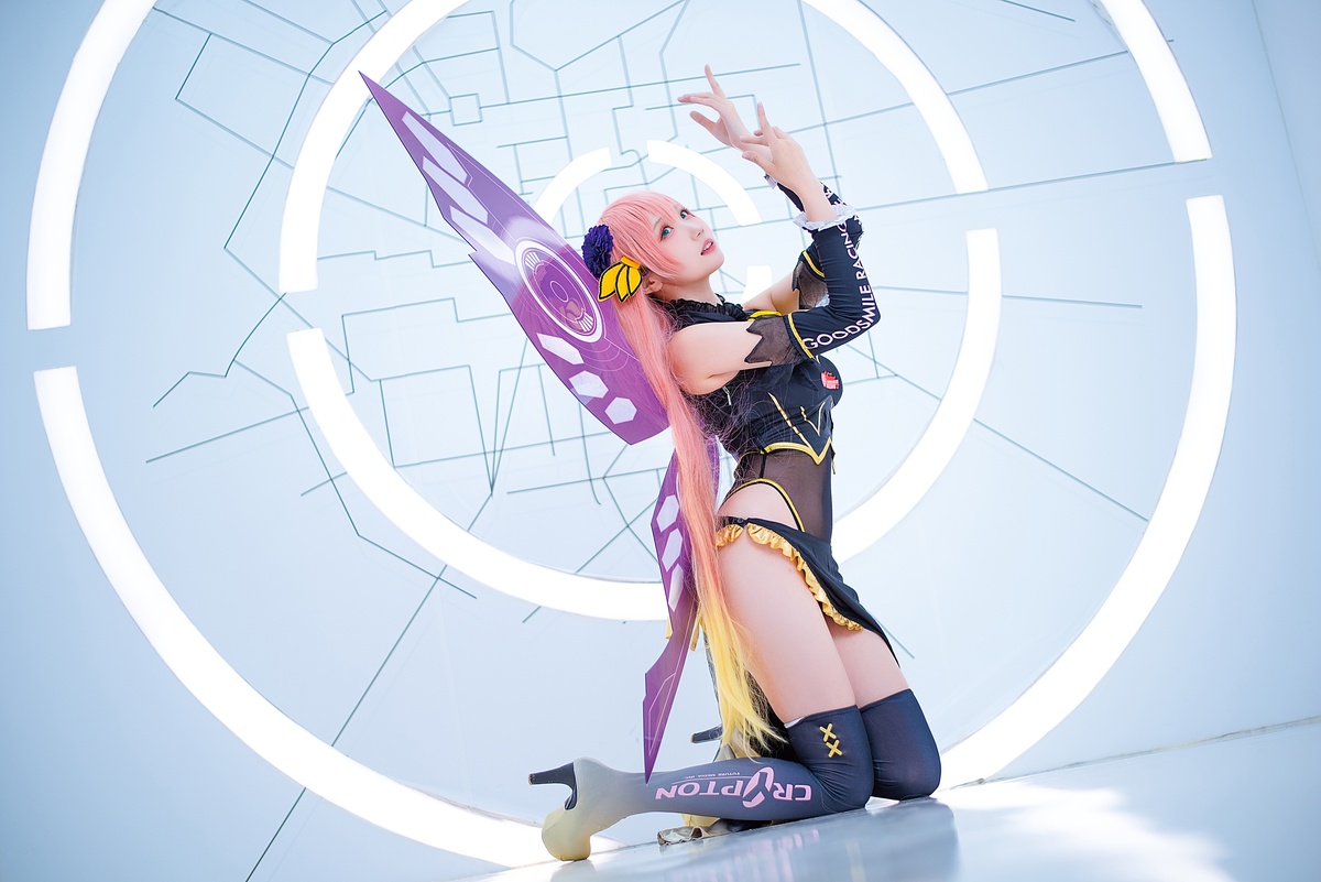 图片[4]-知名动漫博主@瓜希酱-LUKA 赛车-COS世界