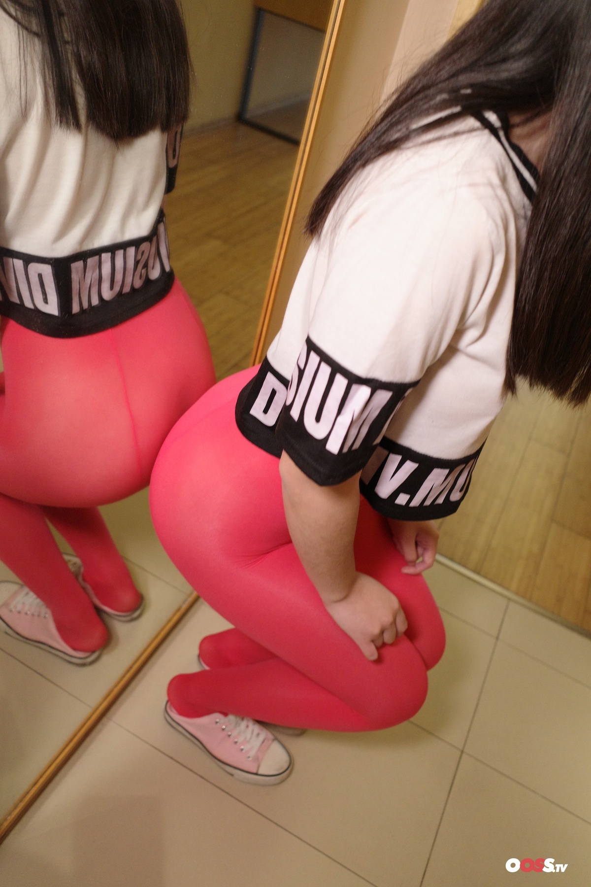rosimm-3229-kQwDIXnl-COS世界