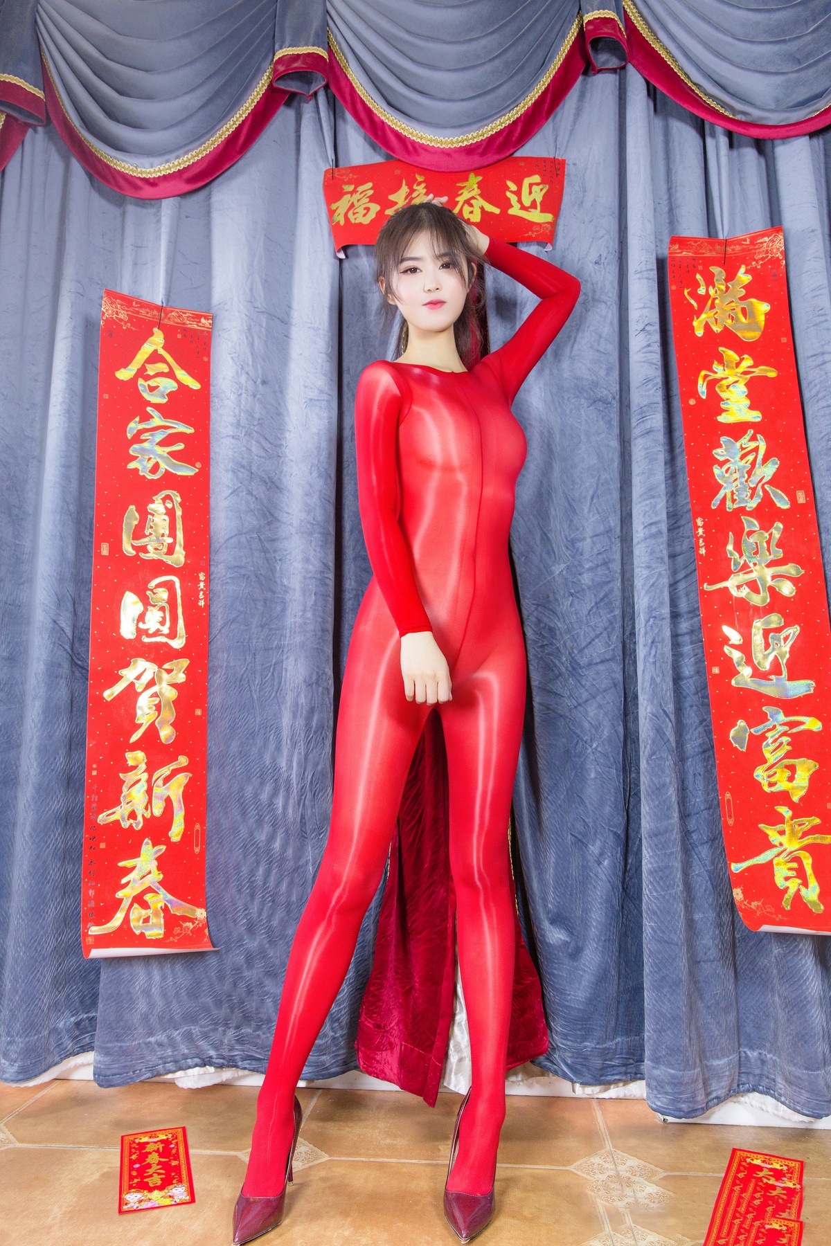图片[4]-2021新春红色修身连体紧身裤图片-COS世界