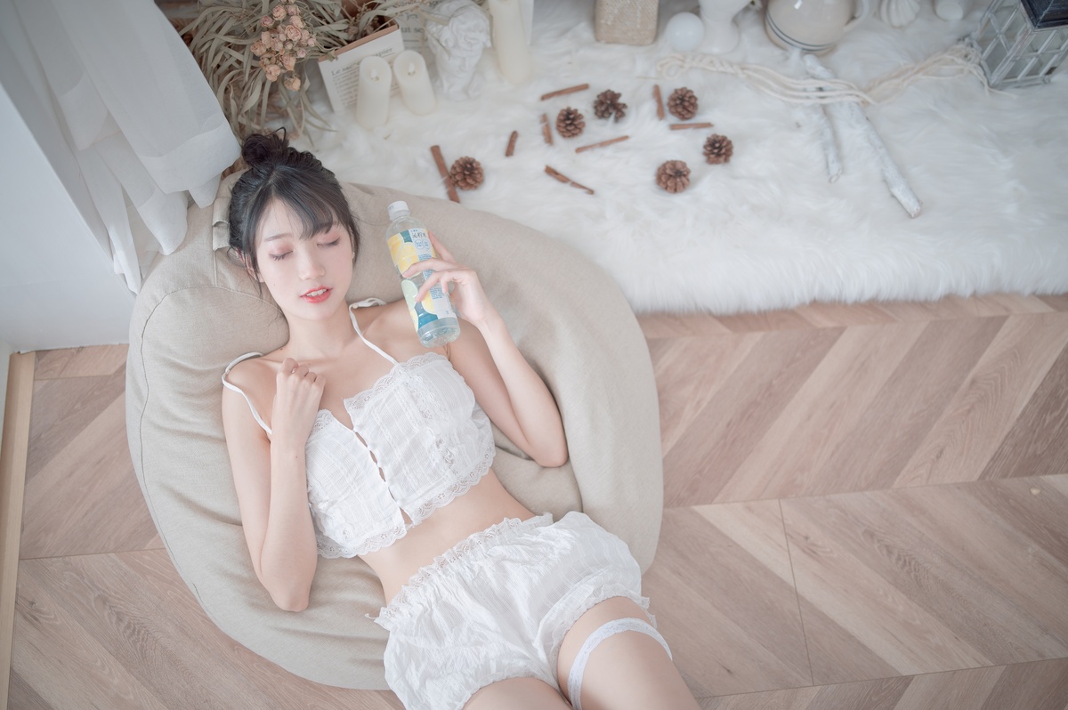 图片[5]-【coser】周叽是可爱兔兔 – NO.17 白色睡衣-COS世界