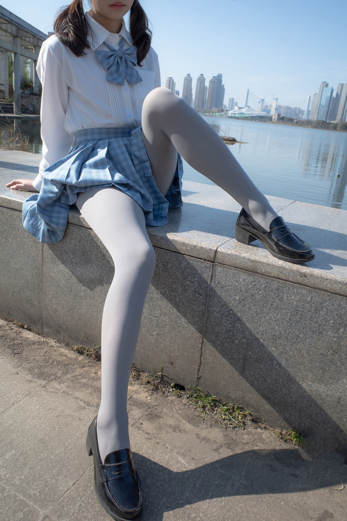 图片[4]-jk制服妹子户外白丝制服-COS世界