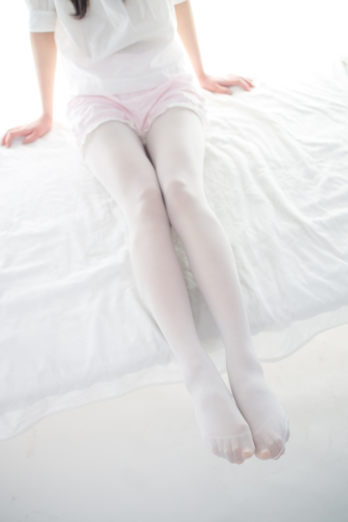 图片[3]-00后少女白丝美腿精修版-COS世界