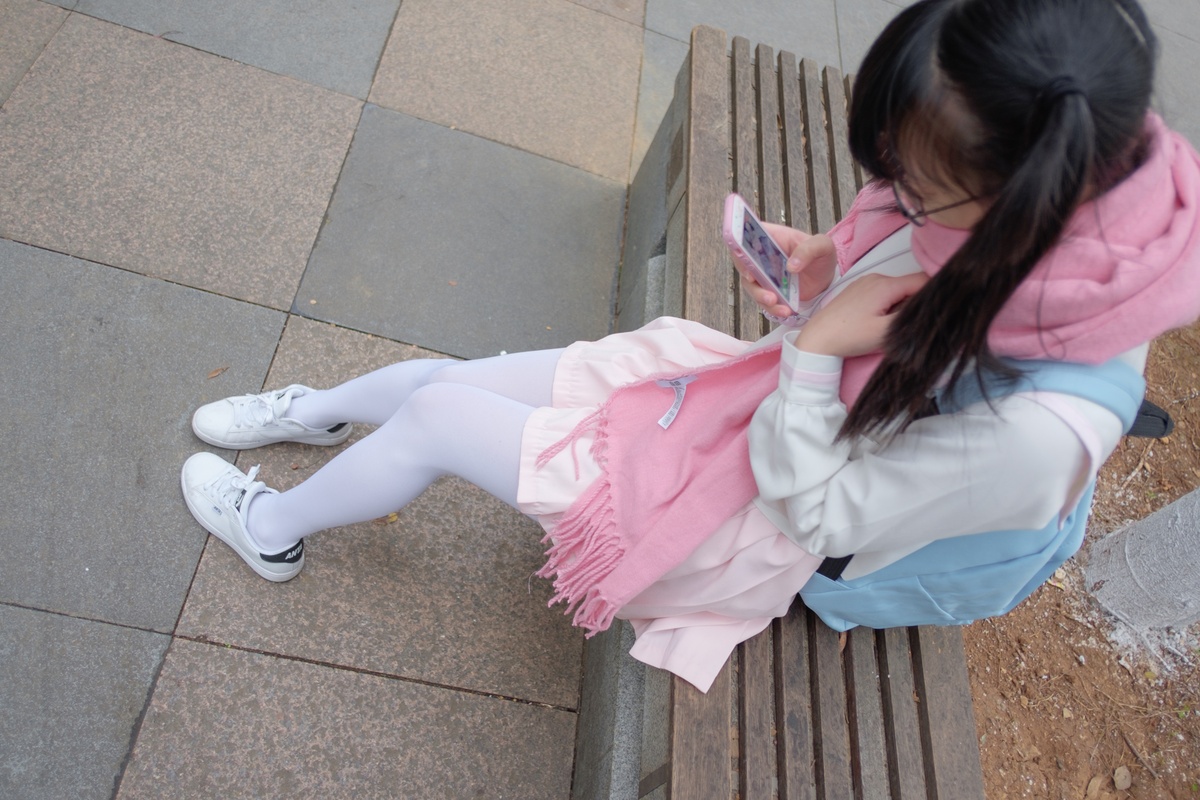 图片[4]-「网红萝莉」阿诺不是施瓦辛戈 – 白丝粉红少女-COS世界