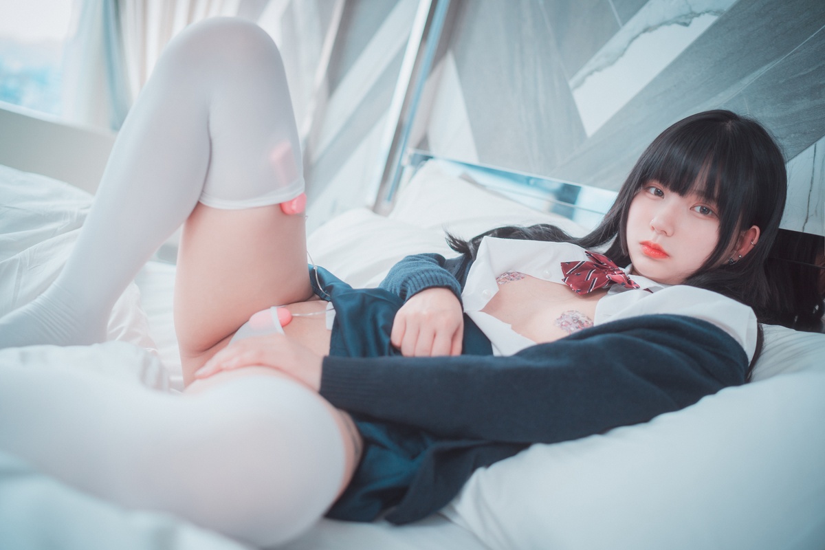 图片[3]-「网络红人」Hizzy NO.001  Self Satisfaction #2-COS世界