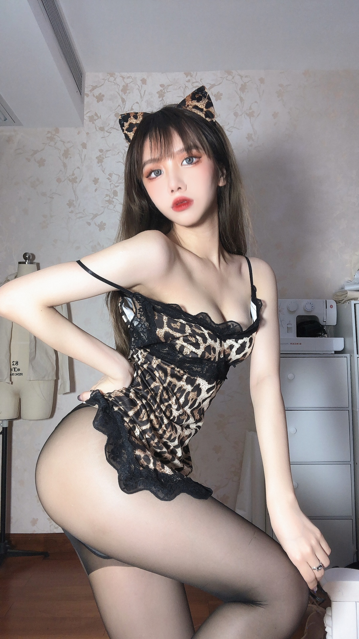 图片[2]-「网红萝莉」果咩酱w – NO.007 豹女姐姐-COS世界
