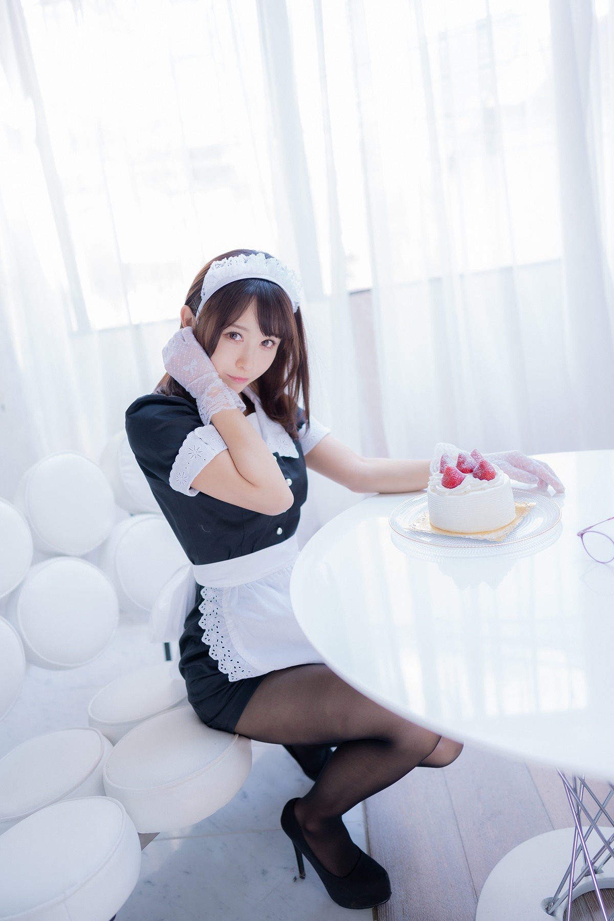 【宝藏cos小姐姐いくみ】SM MAID MADE-1_黑丝女女仆-COS世界