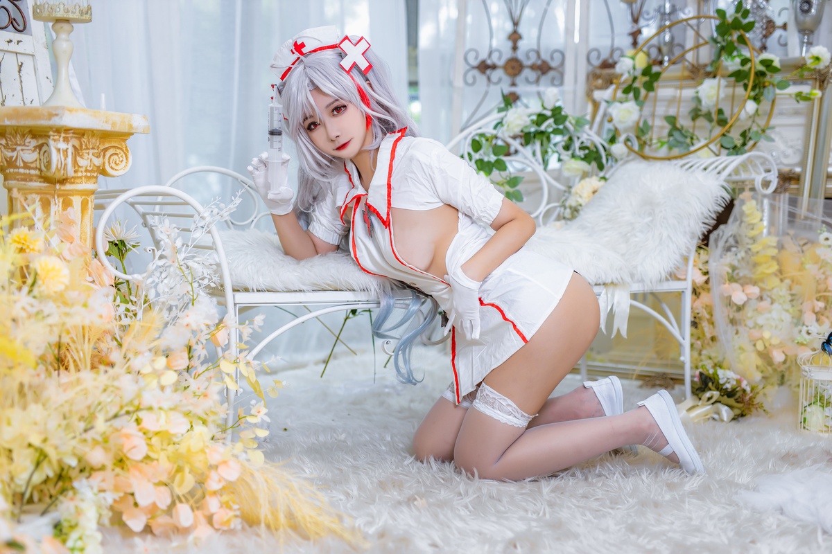 图片[2]-「微博红人」Momoko葵葵 – NO.19 欧根亲王 COS本子-护士-COS世界